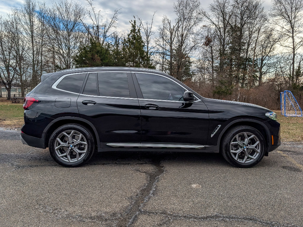 Used 2023 BMW X3 xDrive30i w/ Convenience Package AWD/4WD image 4