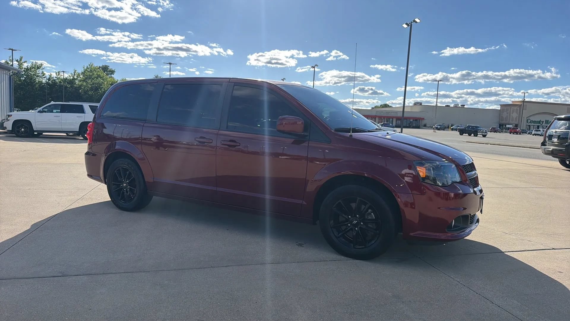 Used 2020 Dodge Grand Caravan GT FWD image 27