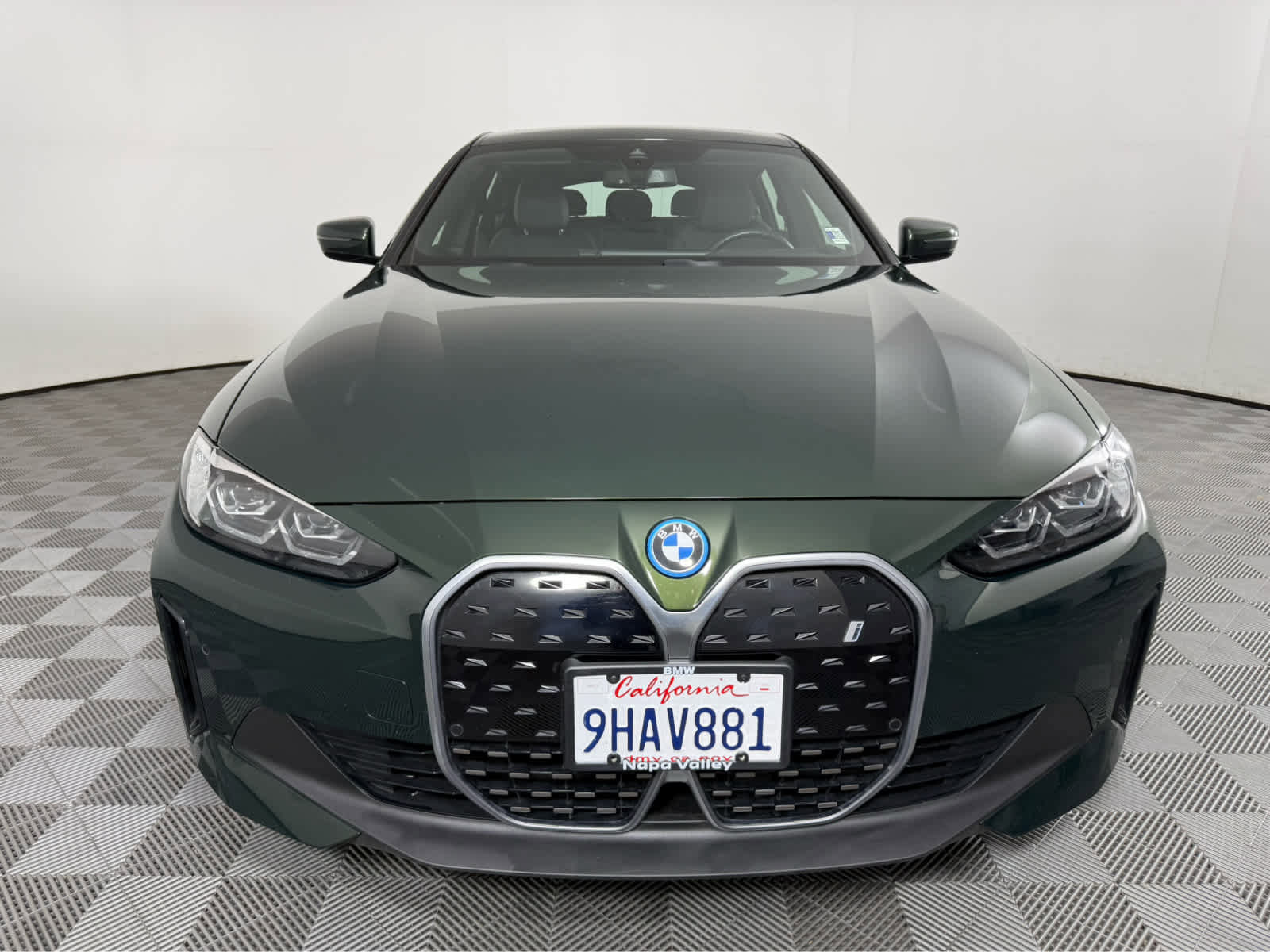 Certified 2023 BMW i4 eDrive35 w/ Premium Package RWD image 8