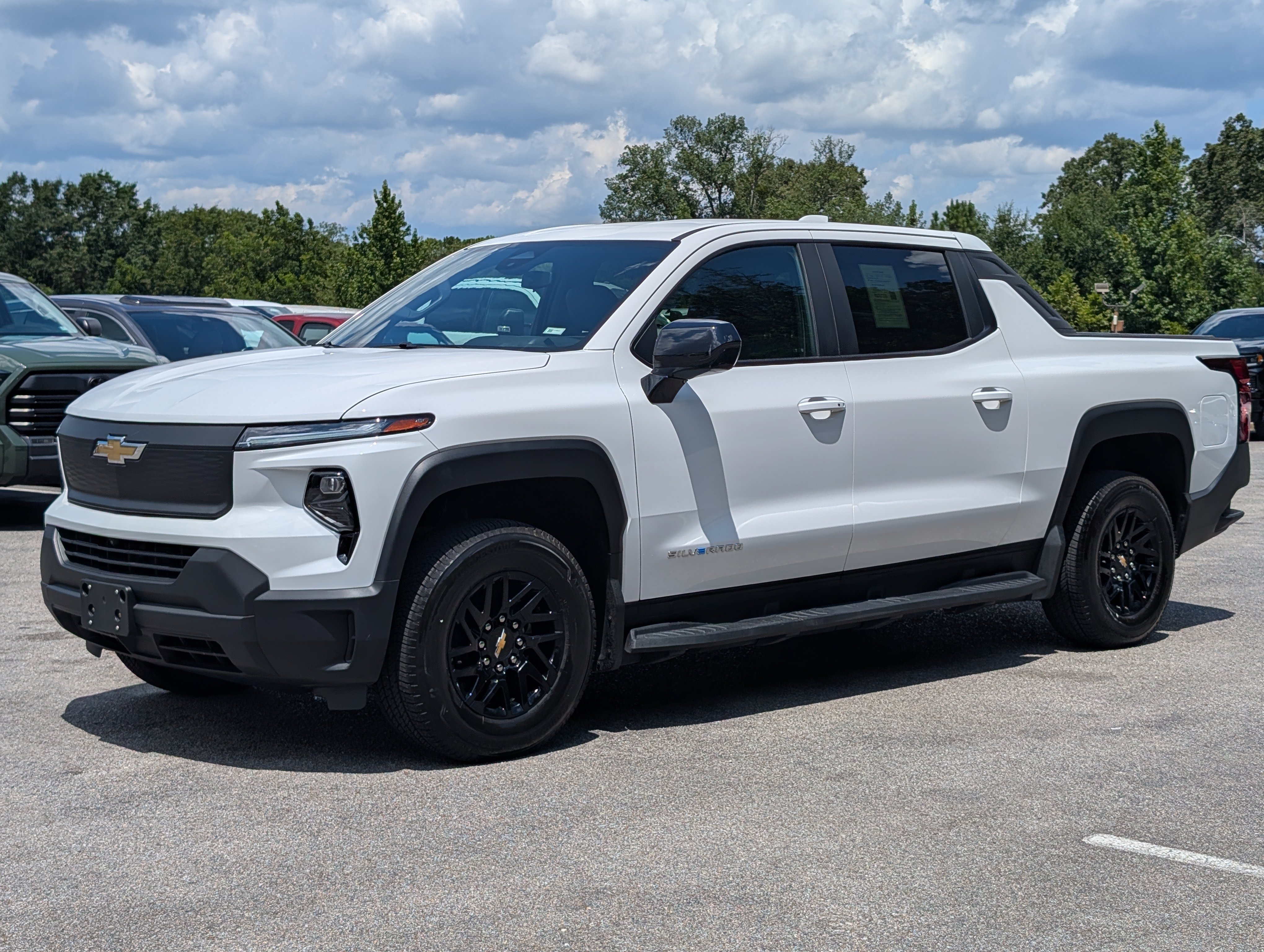 Used 2024 Chevrolet Silverado EV W/T AWD/4WD image 5
