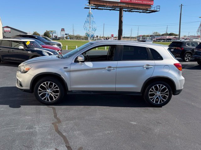 Used 2018 Mitsubishi Outlander Sport SE FWD image 4