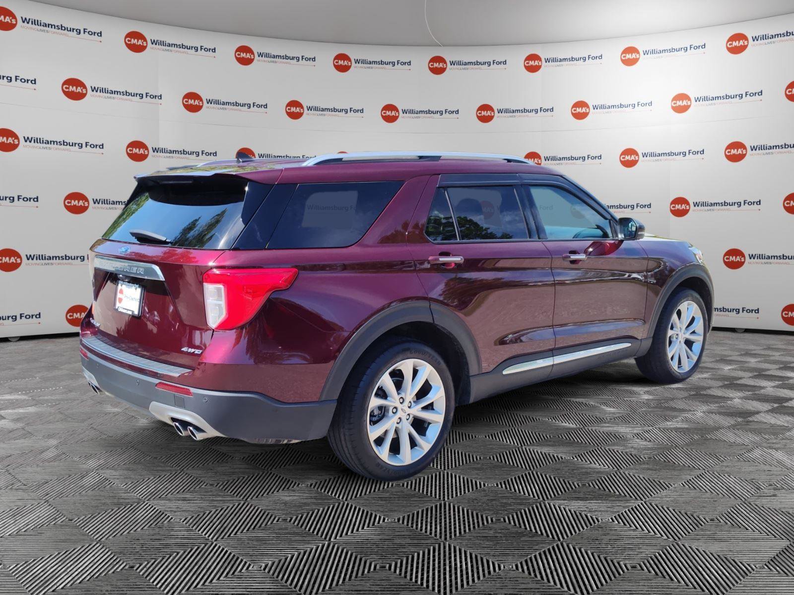 Used 2022 Ford Explorer Platinum w/ Equipment Group 601A image 5