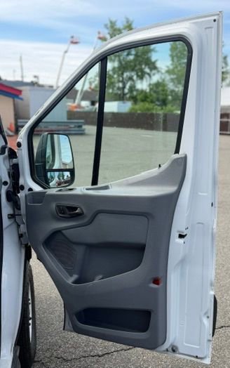 Used 2018 Ford Transit 150 148 Medium Roof RWD image 25