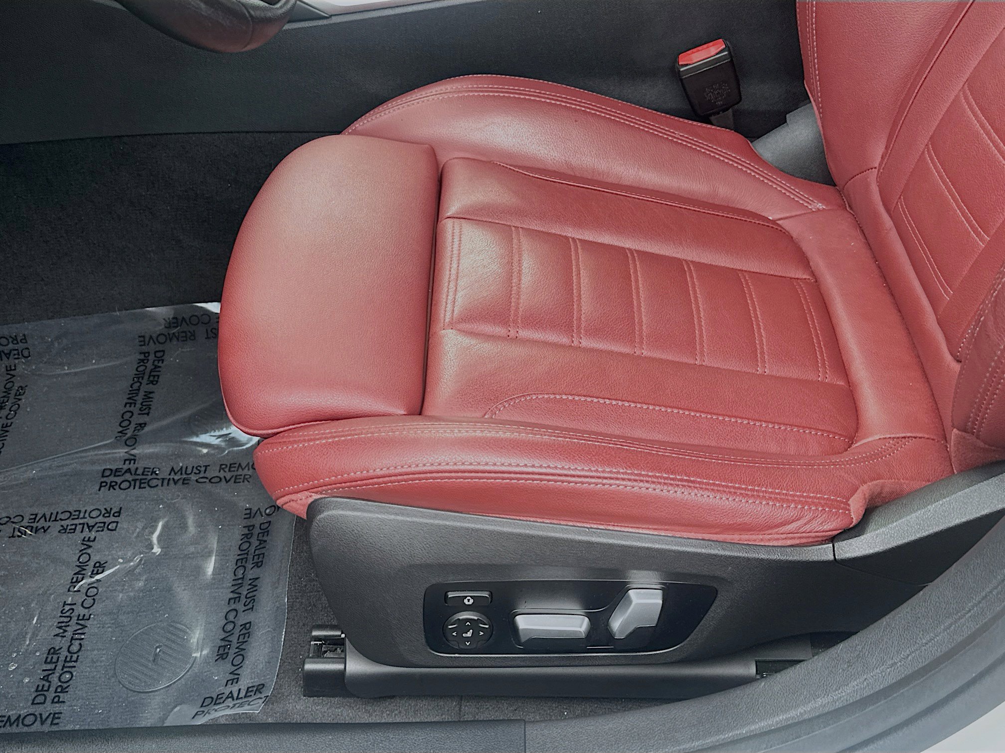 Used 2023 BMW i4 eDrive35 w/ Premium Package image 16