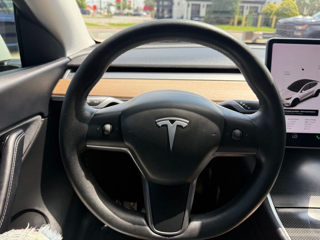 Used 2020 Tesla Model Y Long Range AWD/4WD image 12