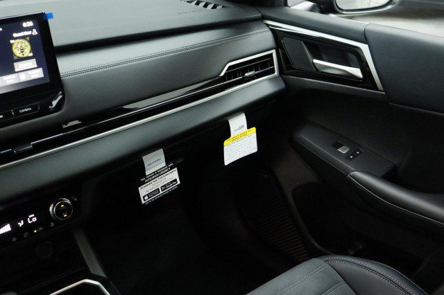 New 2026 Mitsubishi Outlander LE FWD image 21