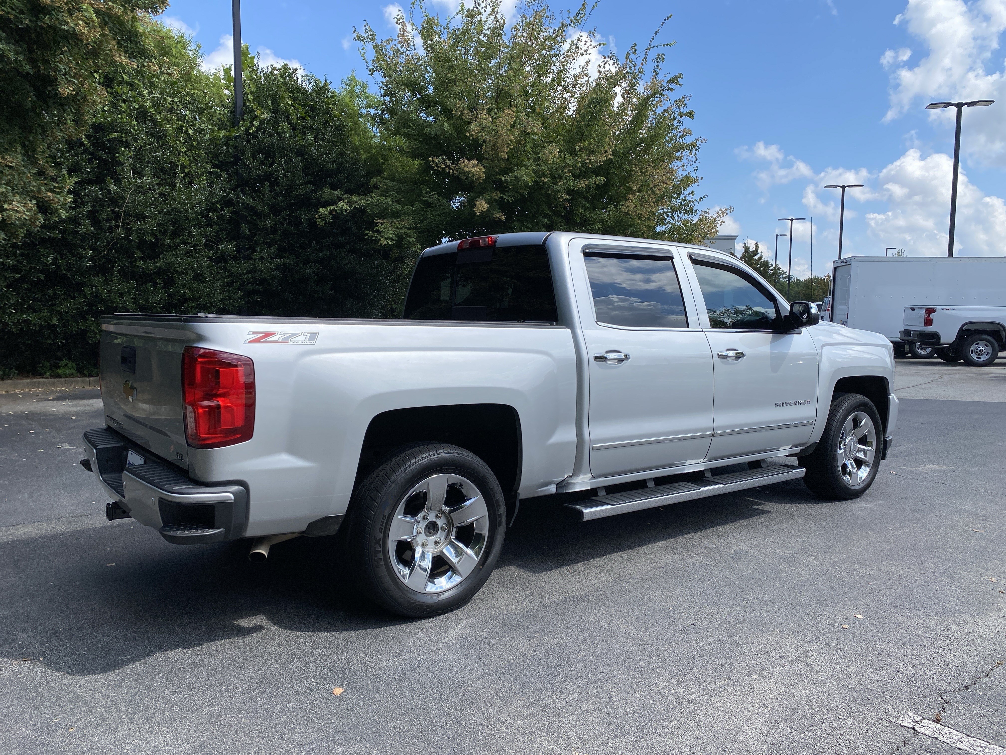 Used 2017 Chevrolet Silverado 1500 LTZ Z71 w/ LTZ Plus Package AWD/4WD image 9