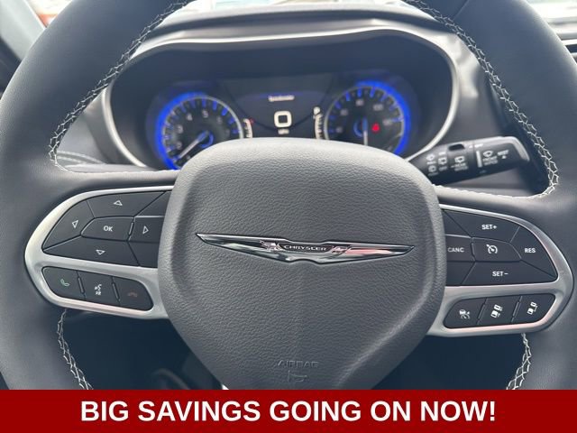 New 2026 Chrysler Pacifica Select image 24