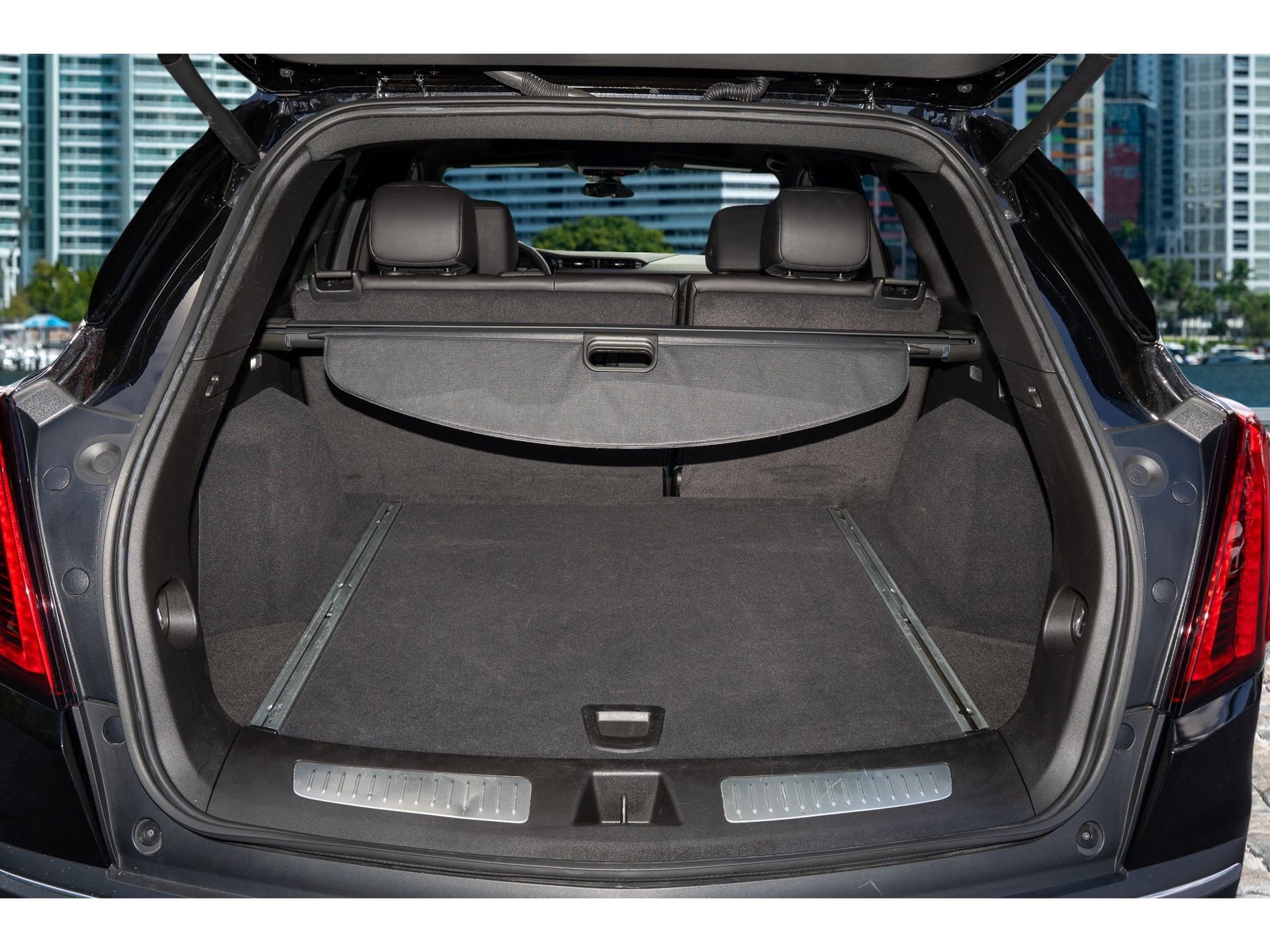 Used 2025 Cadillac XT5 Premium Luxury image 9