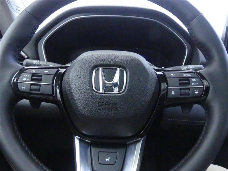 Used 2025 Honda Pilot Elite image 16