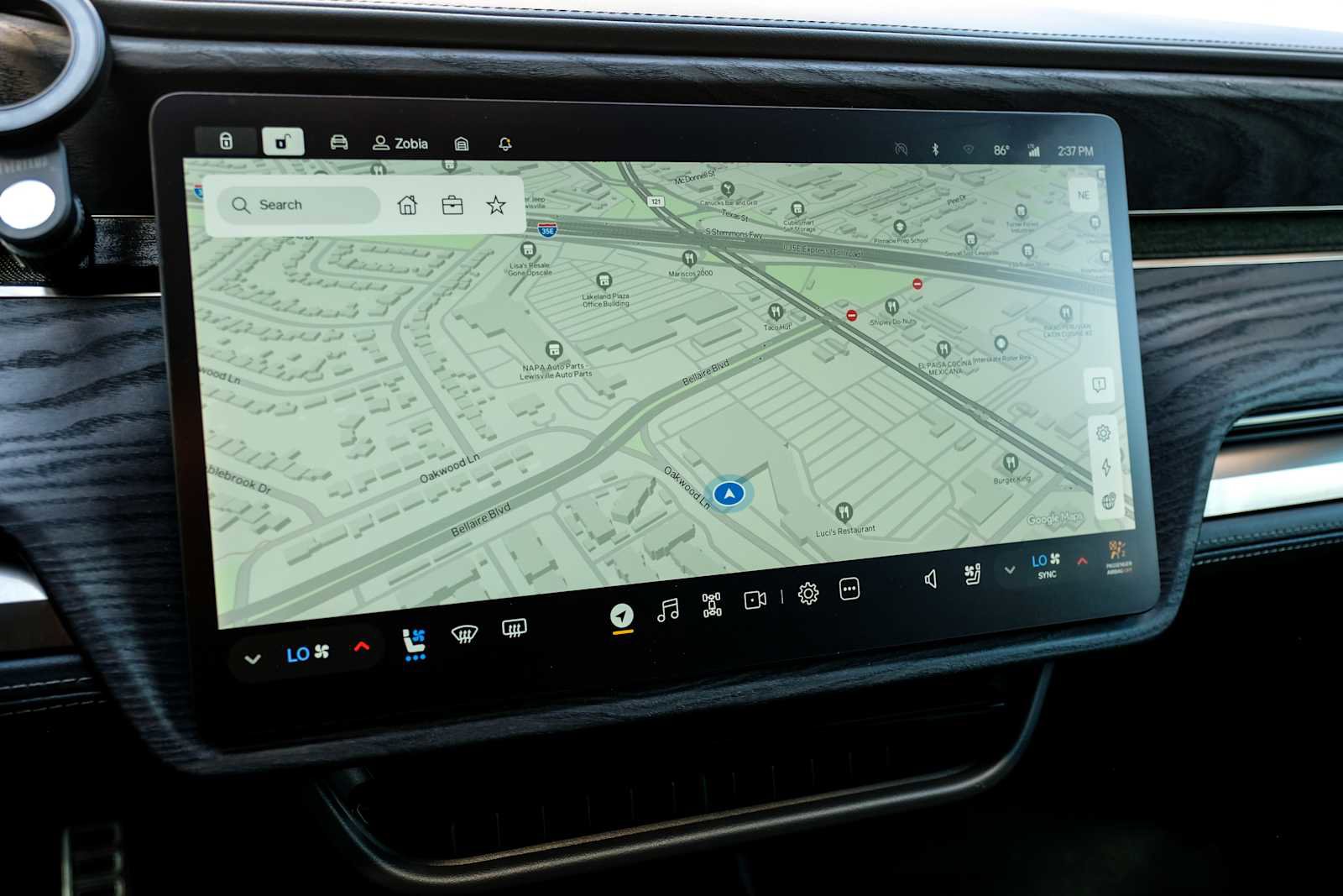 Used 2023 Rivian R1S Adventure image 21