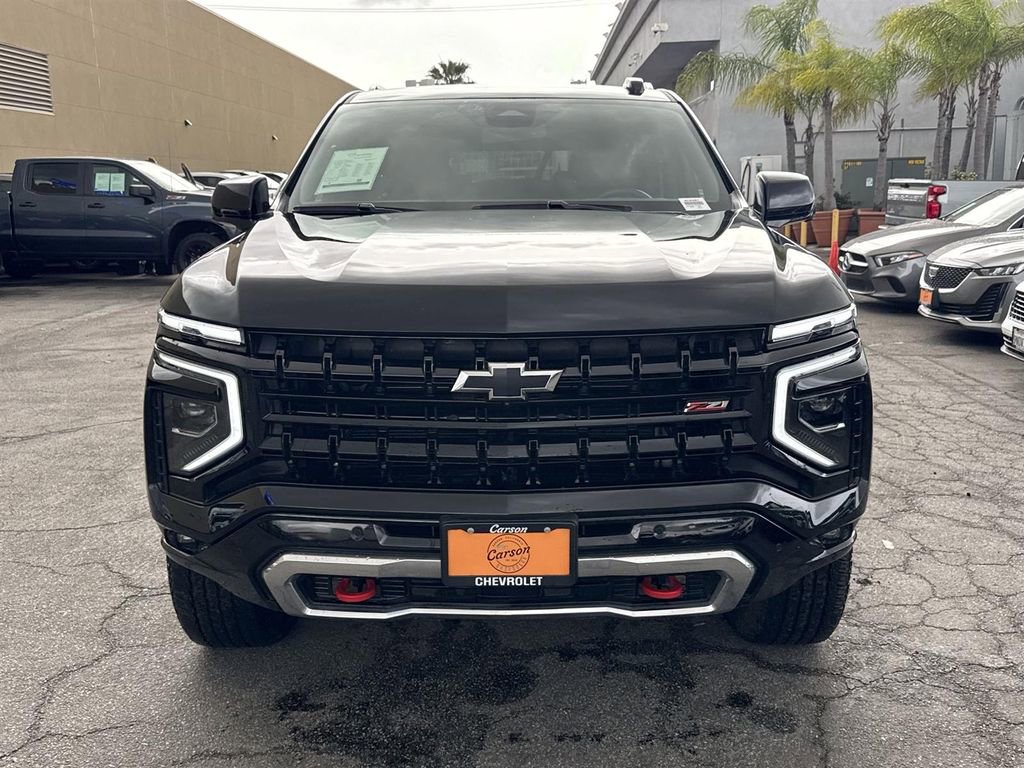 Used 2025 Chevrolet Suburban Z71 image 8