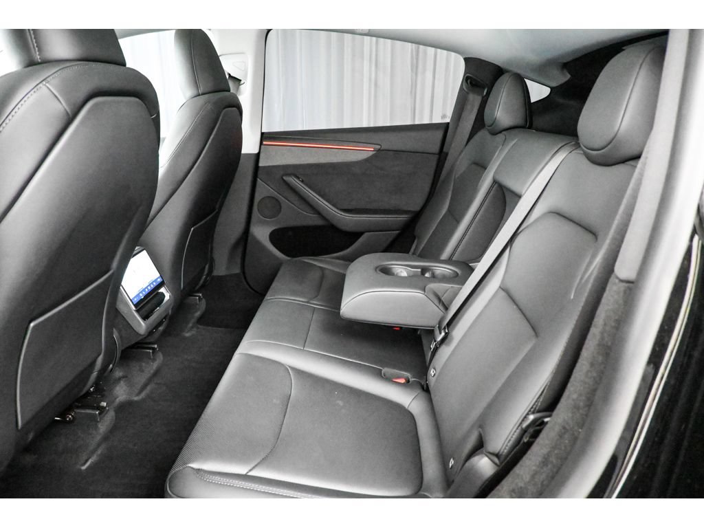 Used 2026 Tesla Model Y Long Range RWD image 27