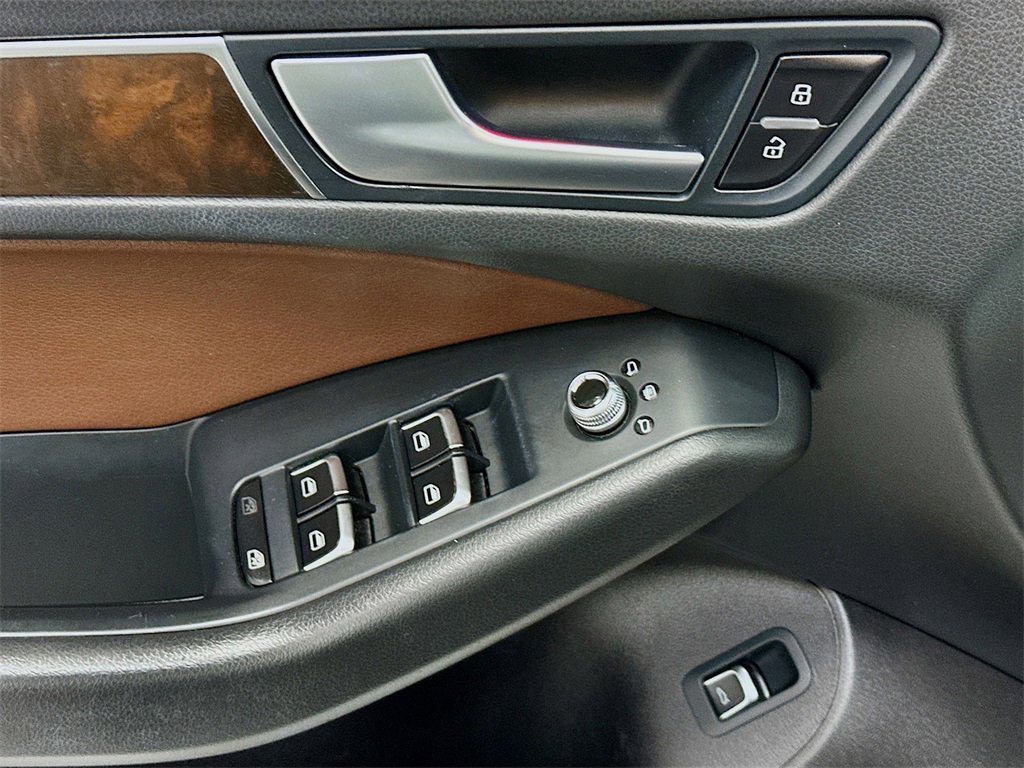 Used 2017 Audi Q5 2.0T Premium image 19