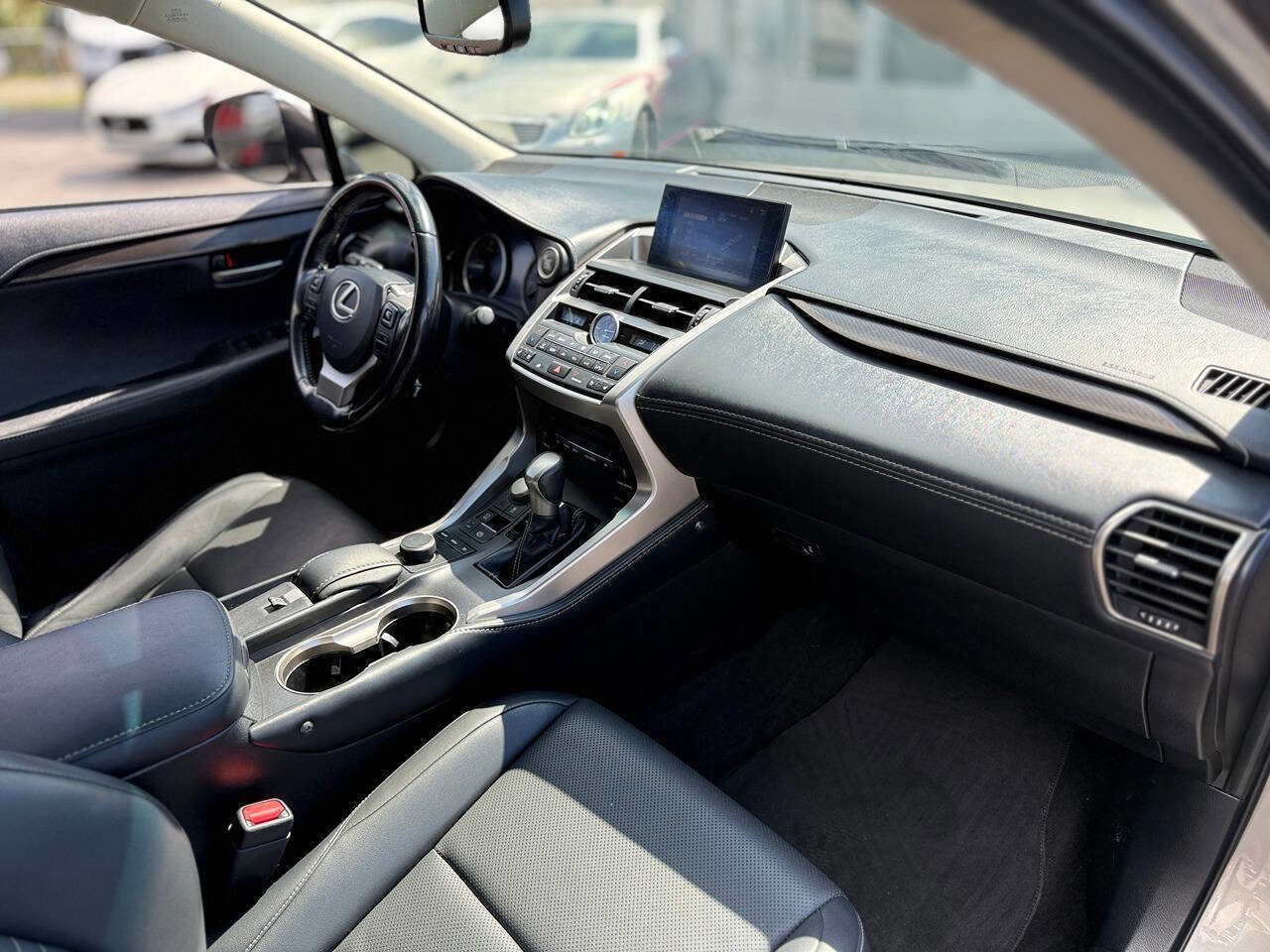 Used 2016 Lexus NX 200t FWD image 27