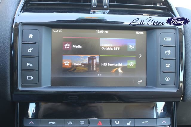 Used 2017 Jaguar XE Premium image 20