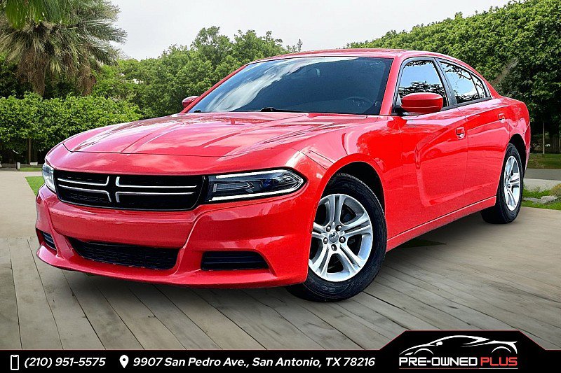 Used 2017 Dodge Charger SE
