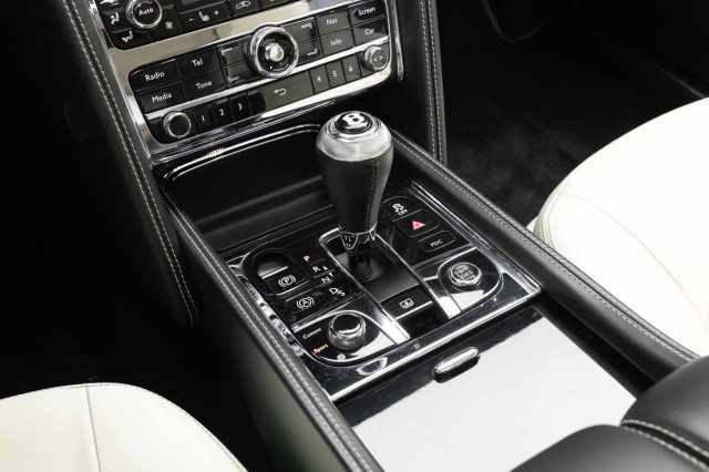 Used 2014 Bentley Mulsanne image 14