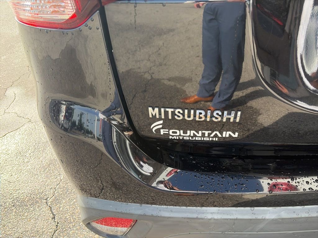 Used 2016 Mitsubishi Outlander ES image 13