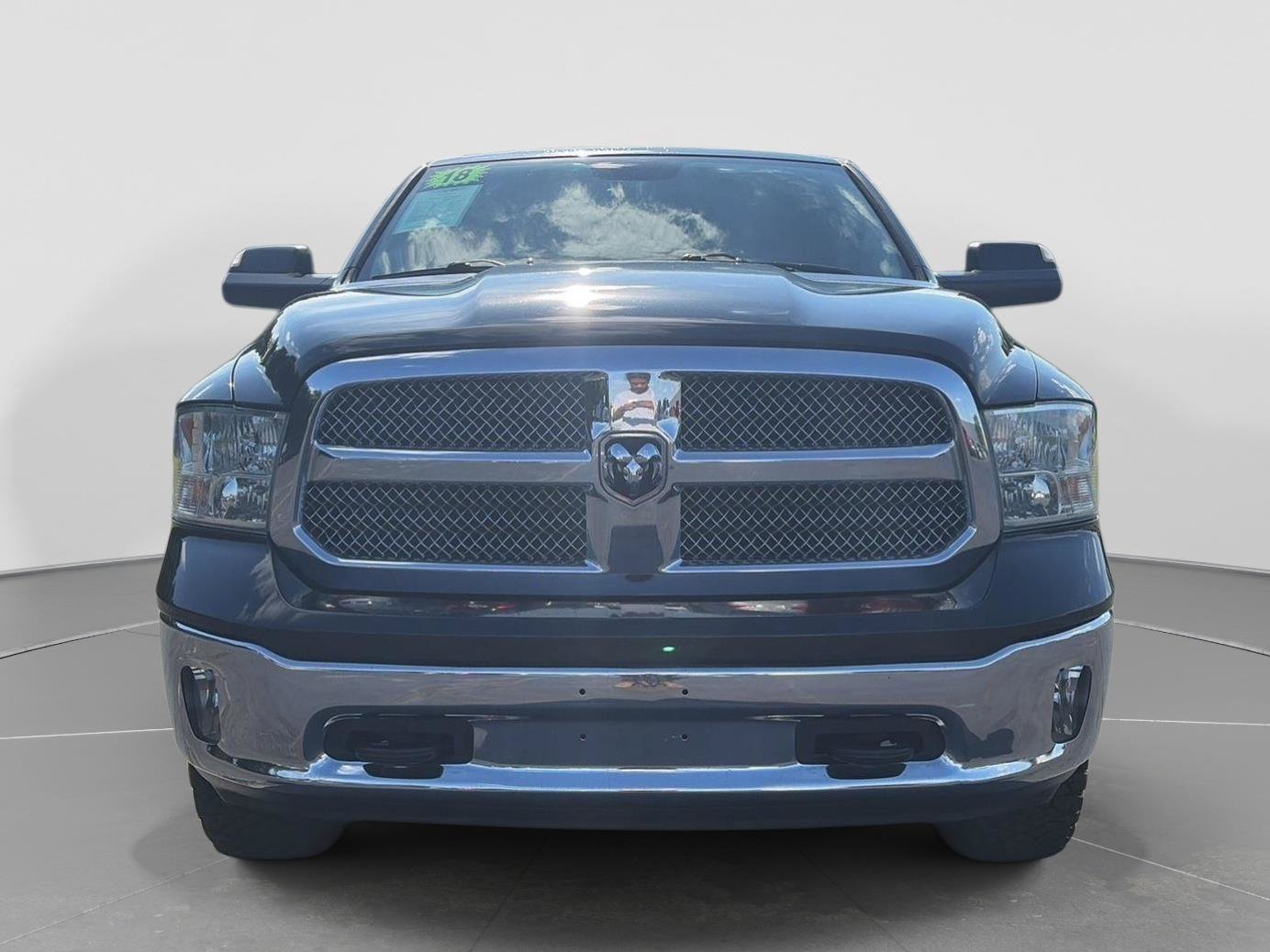 Used 2018 RAM 1500 SLT AWD/4WD image 8