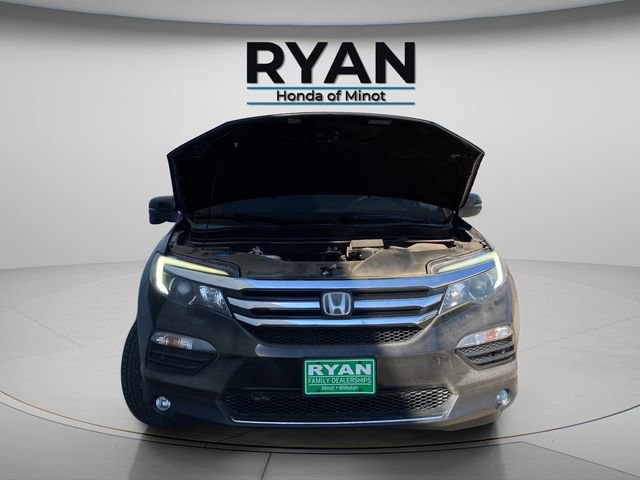 Used 2017 Honda Pilot Touring image 10