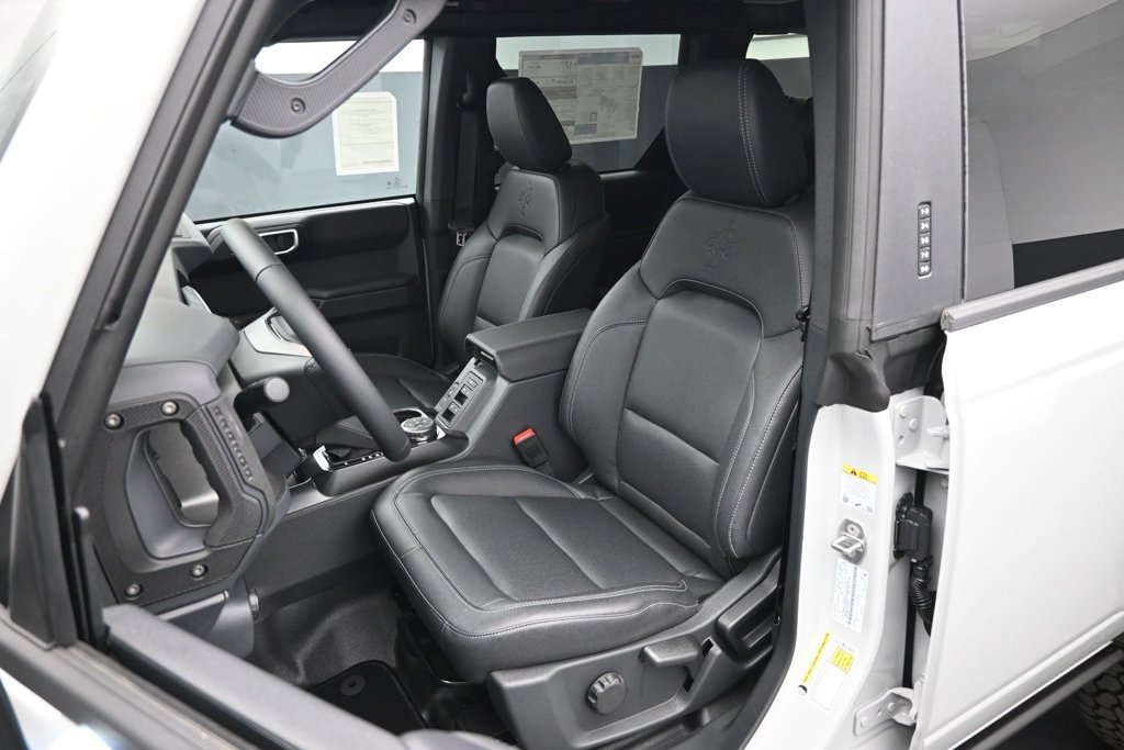 New 2026 Ford Bronco Badlands w/ Wildtrak Package AWD/4WD image 8