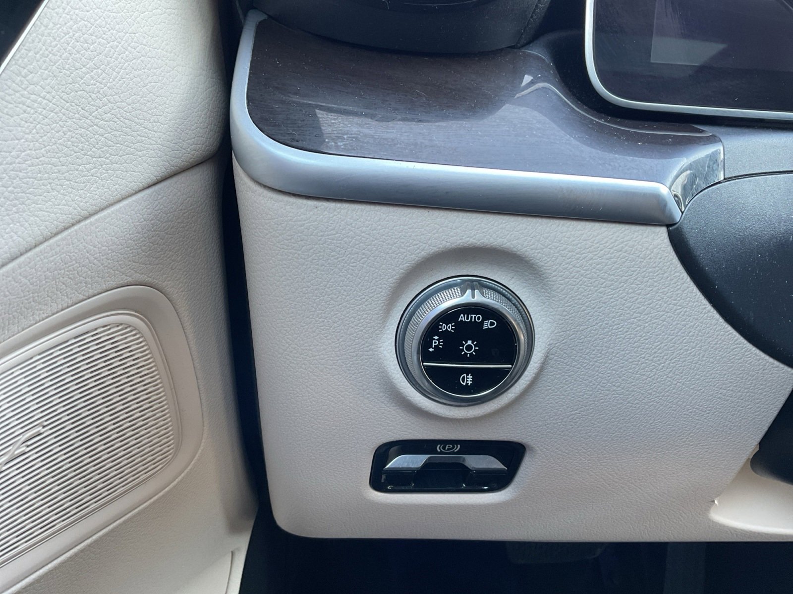 Used 2023 Mercedes-Benz C 300 4MATIC Sedan image 21