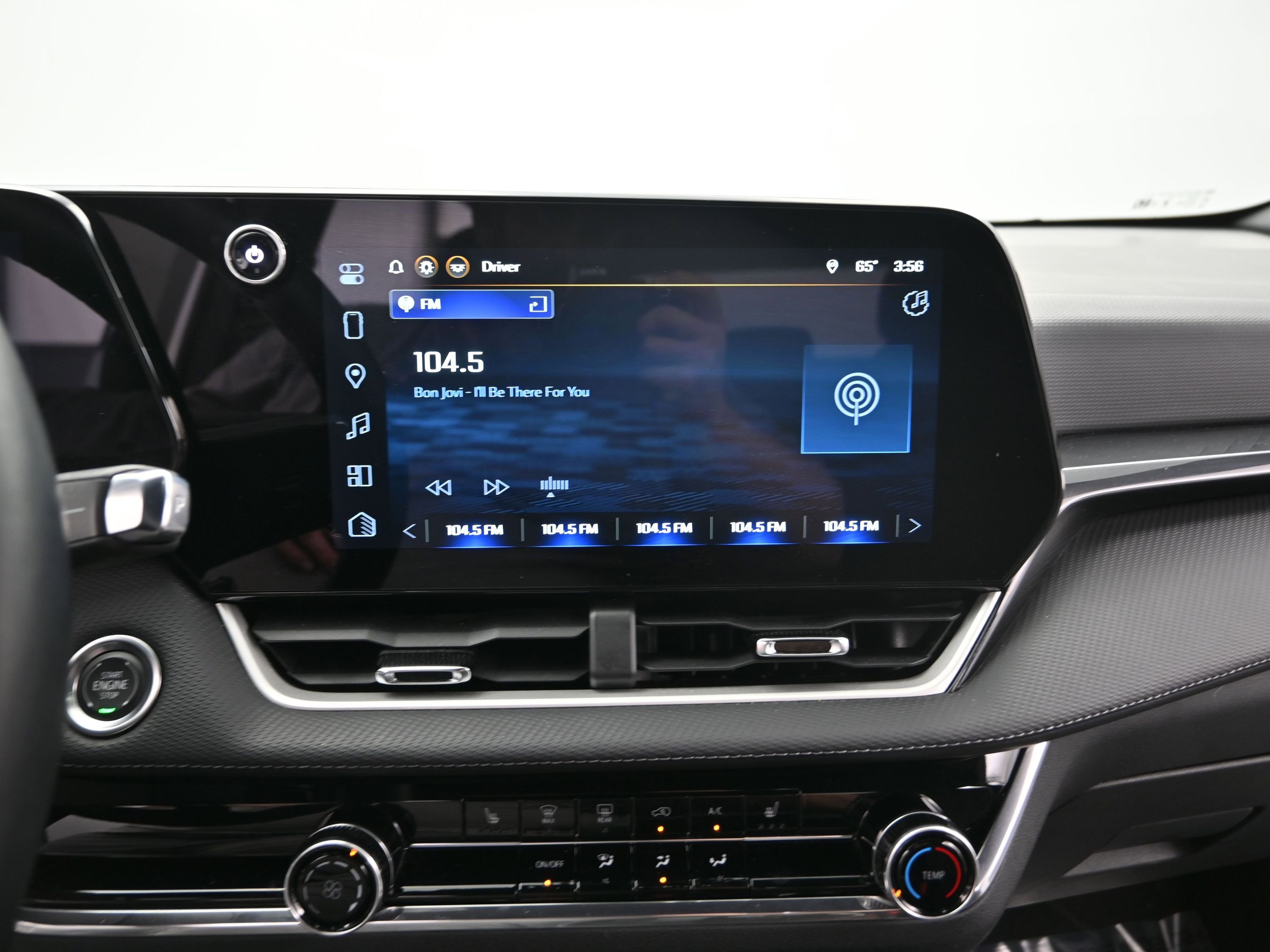 Certified 2025 Chevrolet Equinox LT image 19