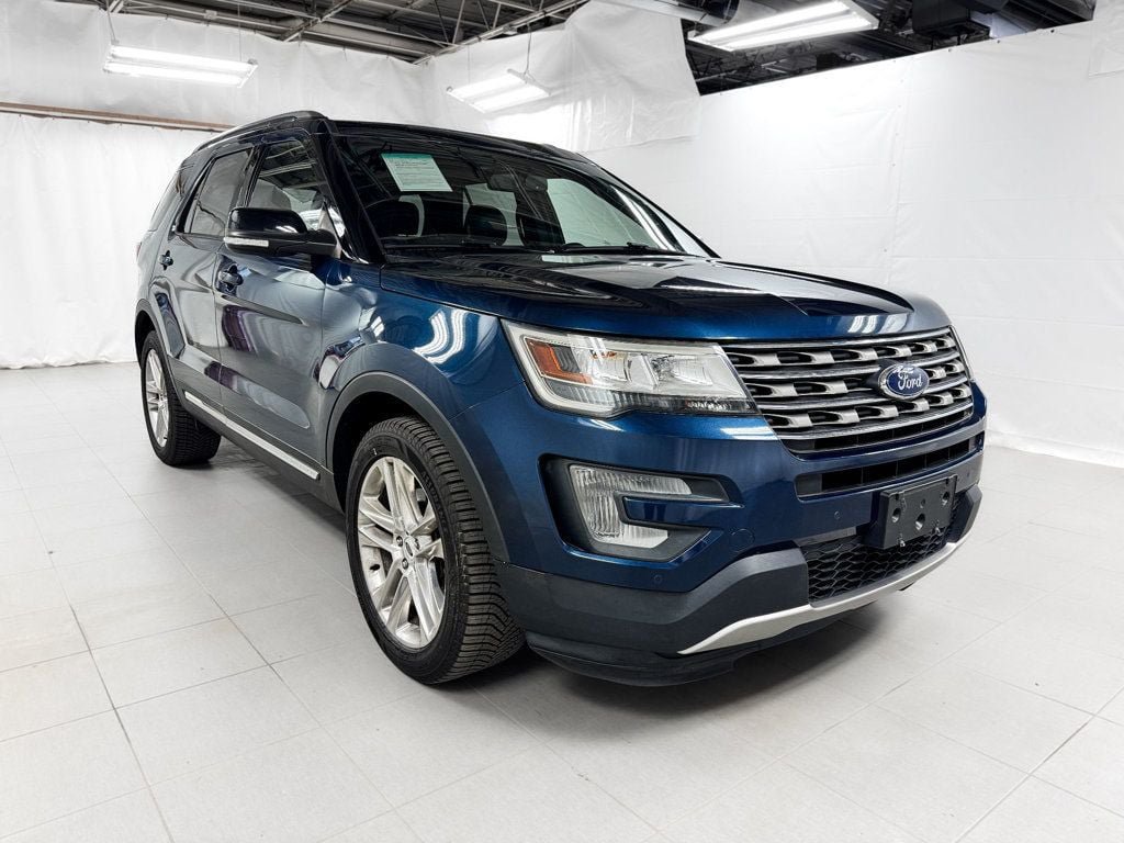 Used 2016 Ford Explorer XLT w/ Equipment Group 202A AWD/4WD image 8