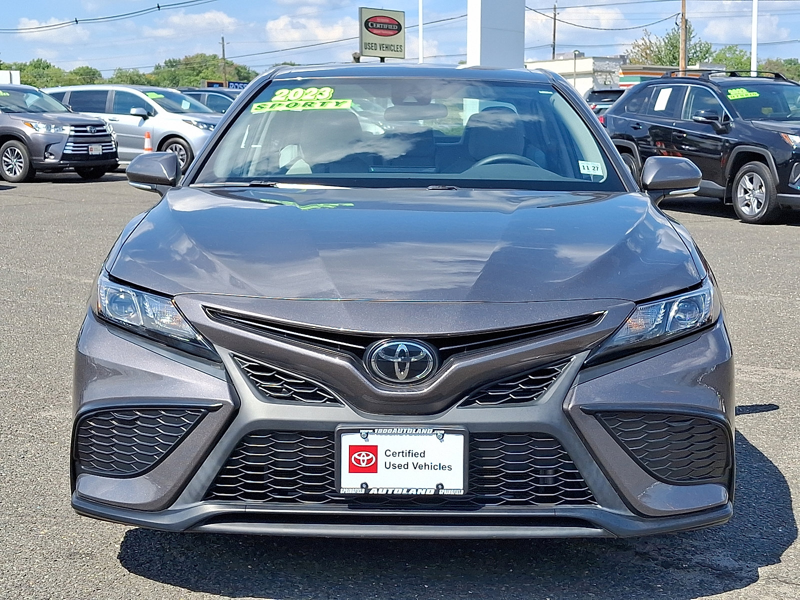Certified 2023 Toyota Camry SE image 2