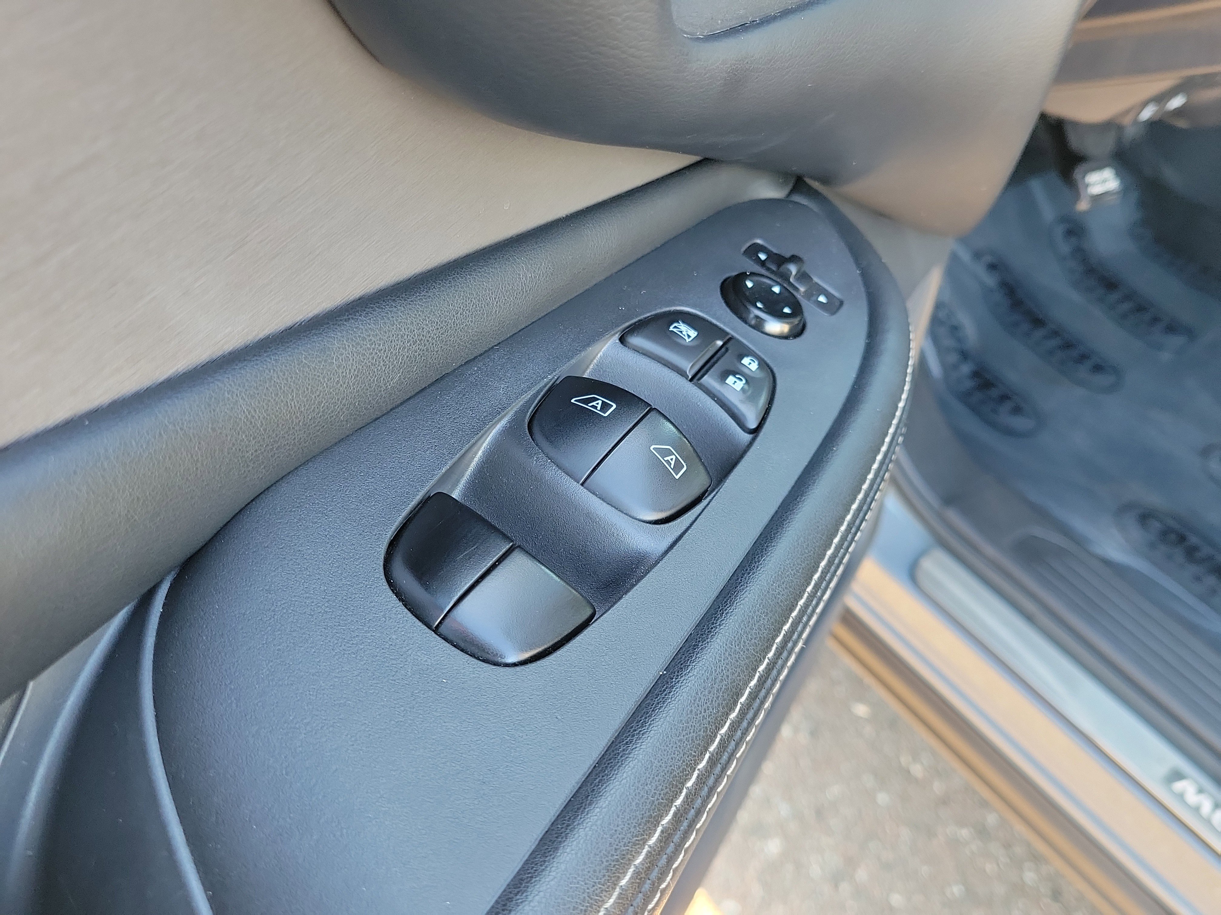 Certified 2022 Nissan Murano SV w/ SV Midnight Edition Package image 22