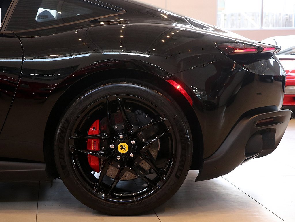 Certified 2024 Ferrari Roma image 63