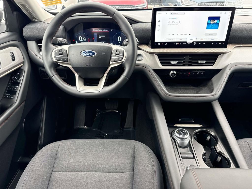 Used 2025 Ford Explorer Active image 13