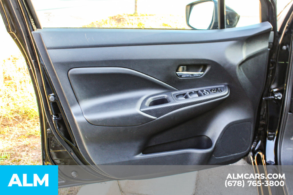 Used 2024 Nissan Versa SV w/ Trunk Package FWD image 33