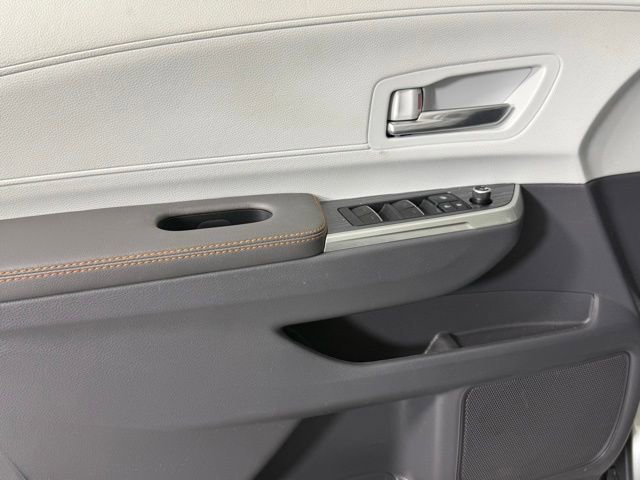 Used 2023 Toyota Sienna XSE image 12