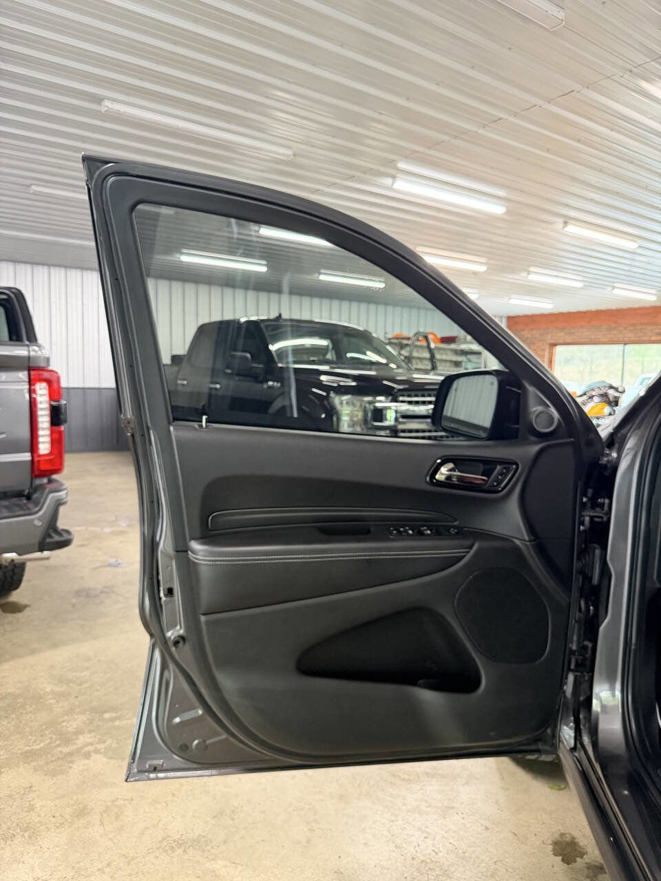 Used 2021 Dodge Durango SRT Hellcat w/ Technology Group AWD/4WD image 37
