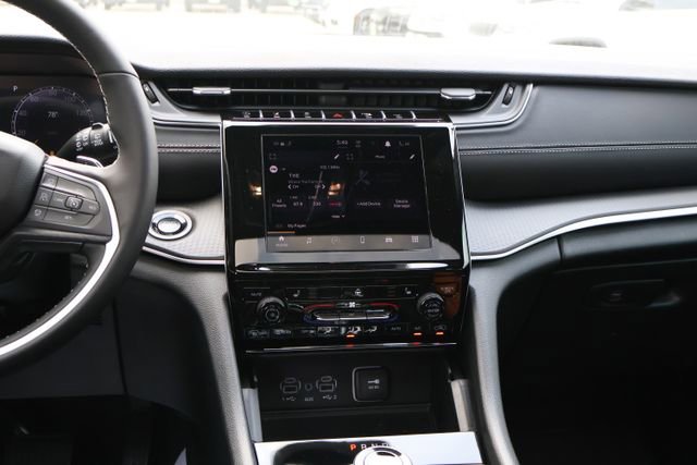 New 2026 Jeep Grand Cherokee Laredo X RWD image 13