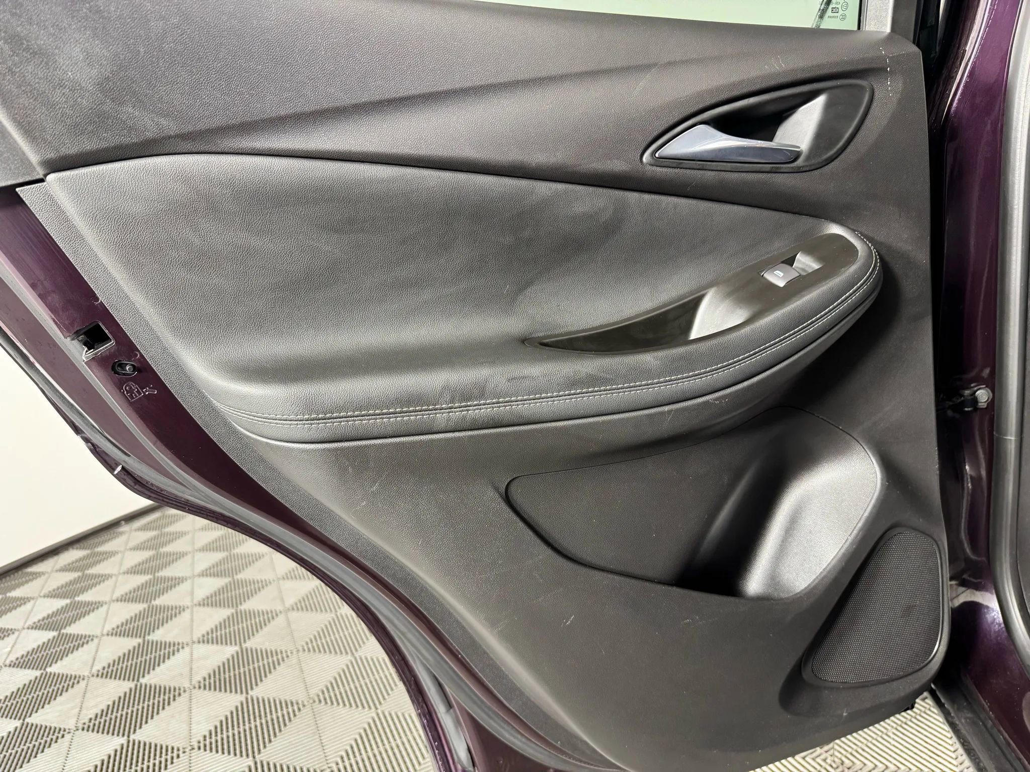 Used 2021 Buick Encore GX Preferred w/ Cold Weather Comfort Package image 40