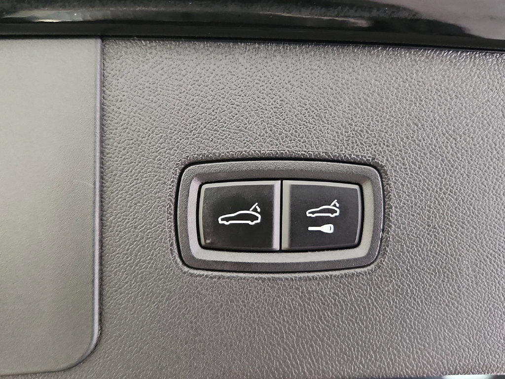Certified 2023 Porsche Cayenne GTS AWD/4WD image 30
