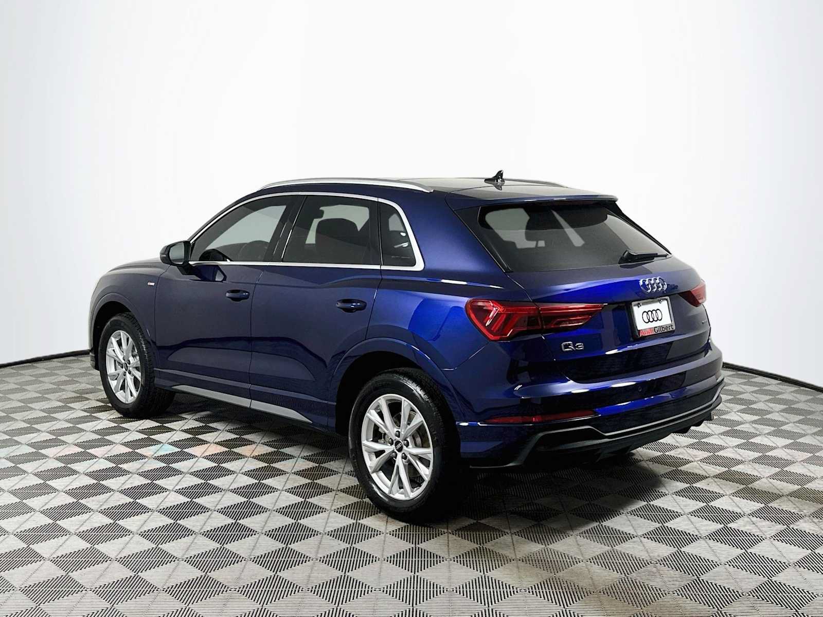 Certified 2025 Audi Q3 2.0T Premium Plus AWD/4WD image 5