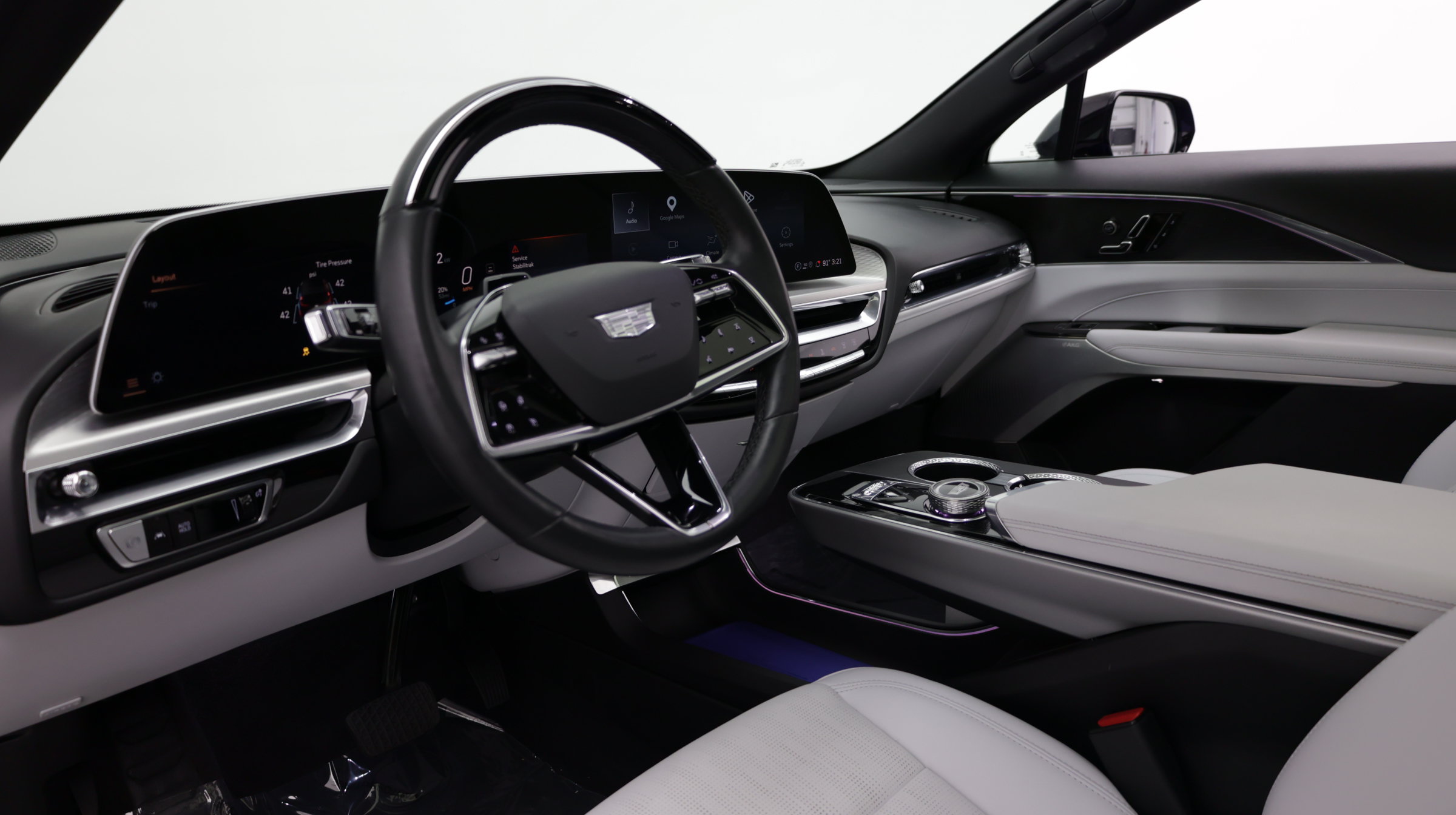 Used 2024 Cadillac Lyriq Sport AWD/4WD image 14