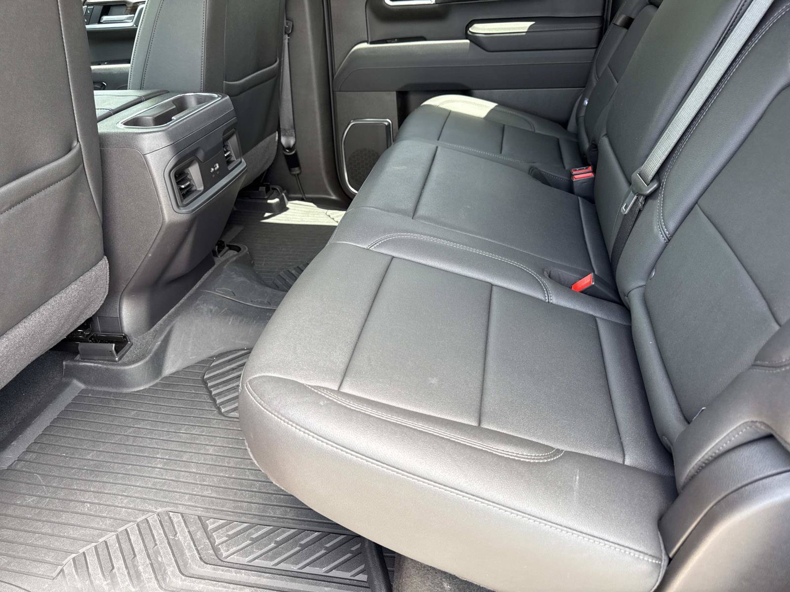 Used 2026 Chevrolet Silverado 1500 LT Trail Boss w/ LT Trail Boss Premium Package AWD/4WD image 10