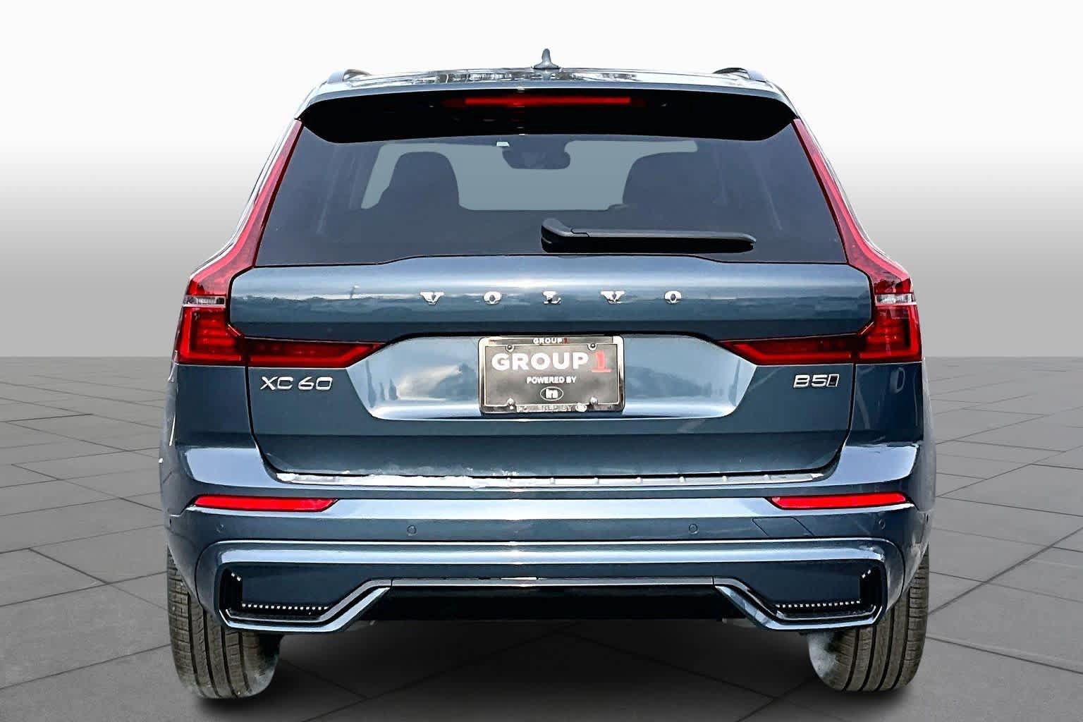 New 2026 Volvo XC60 B5 Ultra w/ Protection Package Premier AWD/4WD image 4