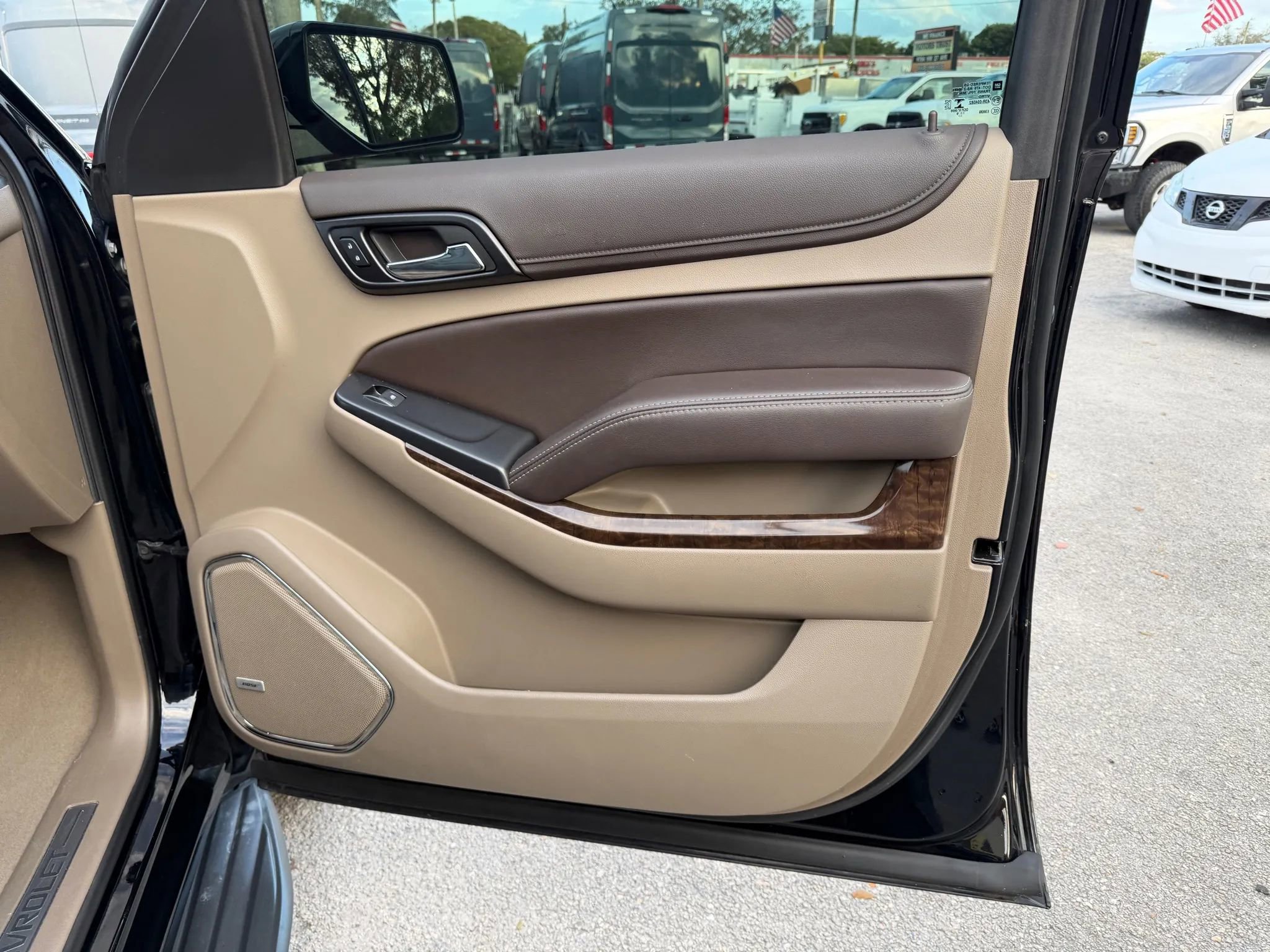 Used 2019 Chevrolet Tahoe LT RWD image 22