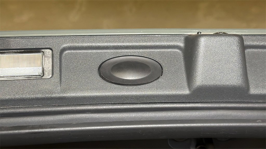 Used 2022 Rivian R1S Launch Edition image 18