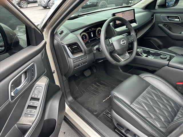Used 2026 Nissan Rogue Platinum w/ Platinum Premium Package AWD/4WD image 10