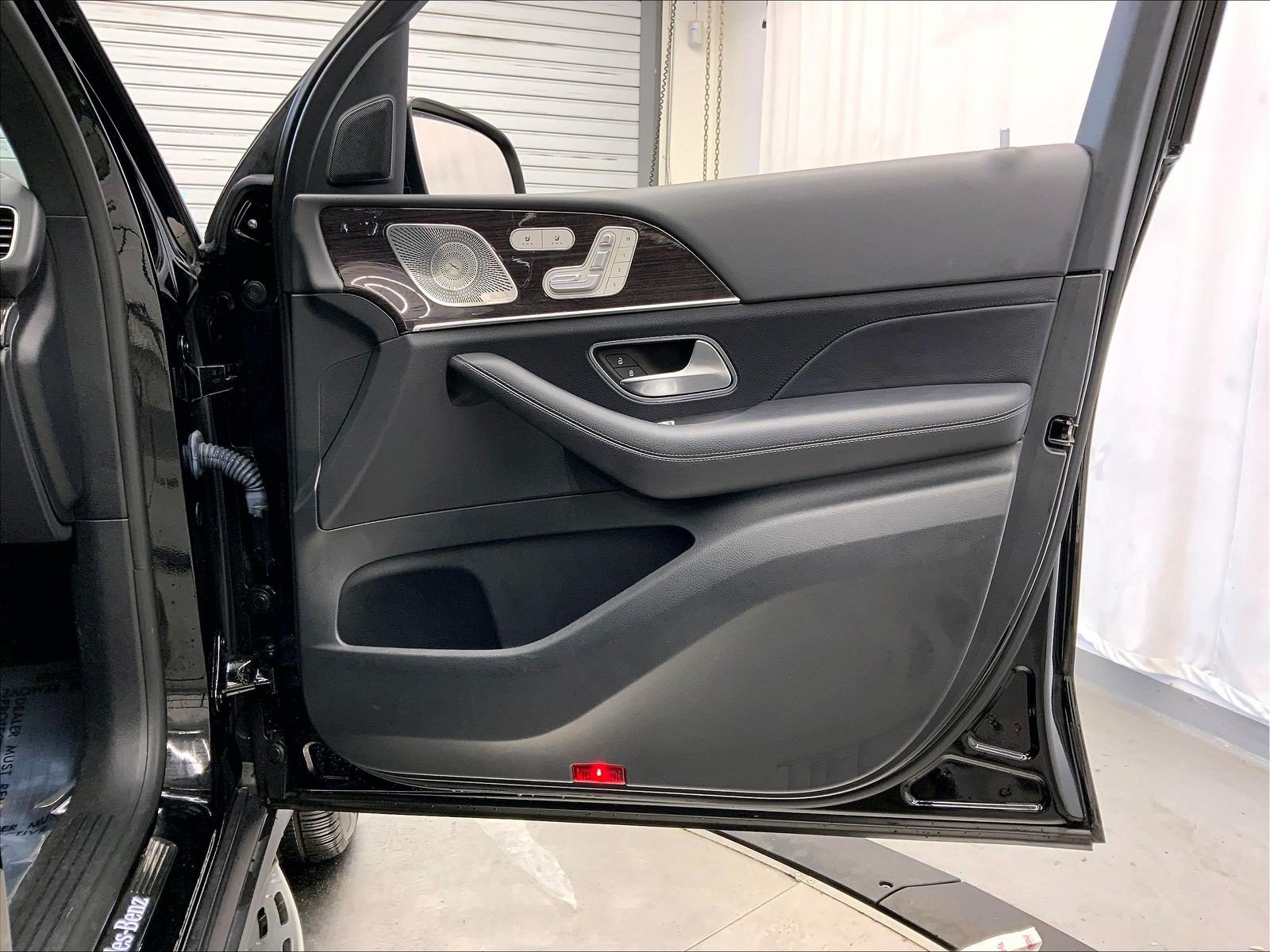 Used 2021 Mercedes-Benz GLE 450 4MATIC image 26