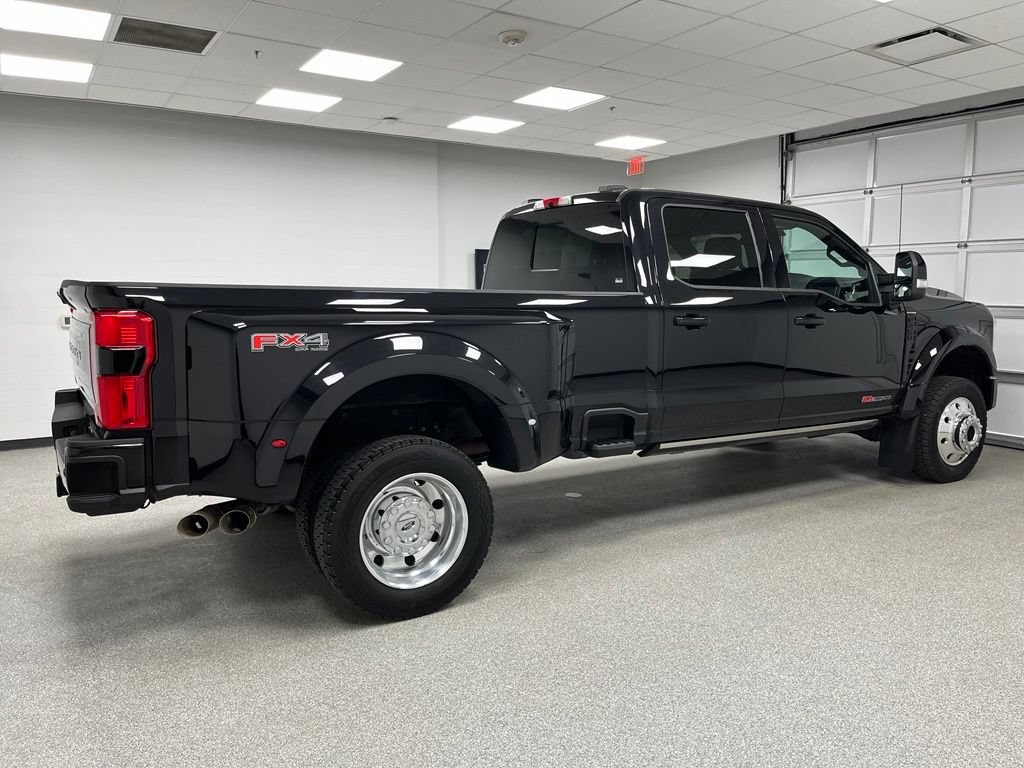 Used 2025 Ford F450 Platinum w/ FX4 Off-Road Package AWD/4WD image 11