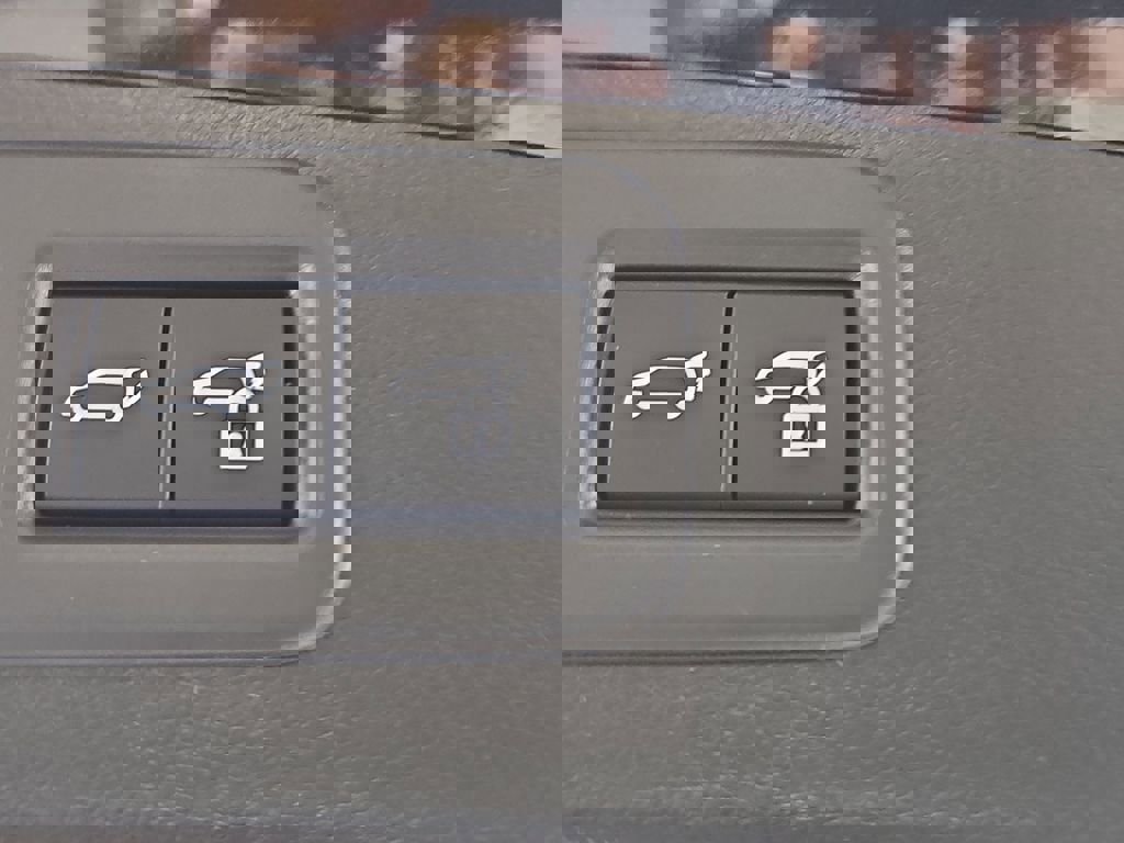 New 2026 Lexus RX 450h AWD image 13