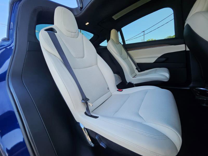 Used 2023 Tesla Model X image 66